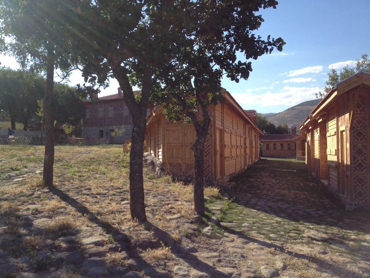 Yasayan Koey Kizilcasogut Exterior foto